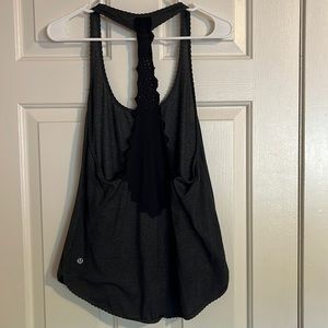 Lululemon sports top